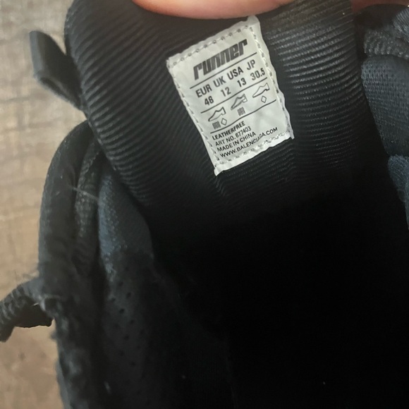 Balenciaga runnrs black and red colorway - Picture 3 of 5